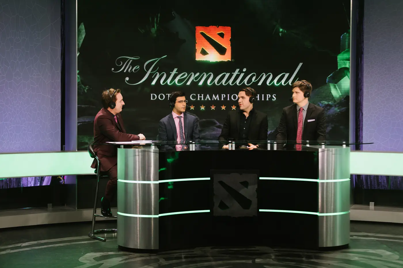 The International main stage with the analyst desk in front of the tournament backdrop